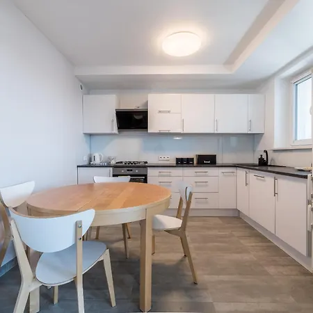 Piatkowo 2-bedroom By Bookinghost * Poznań