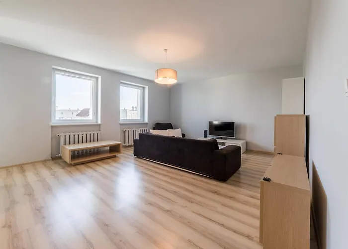 Piatkowo 2-bedroom By Bookinghost *