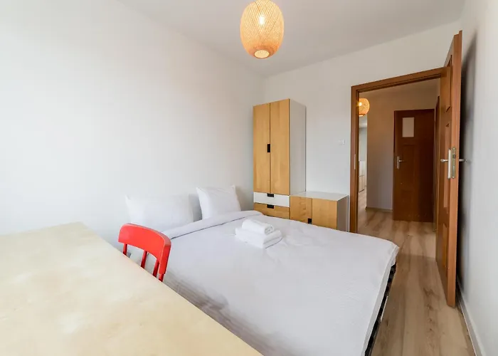 Piatkowo 2-bedroom By Bookinghost Poznan