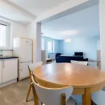 Piatkowo 2-bedroom By Bookinghost Apartment