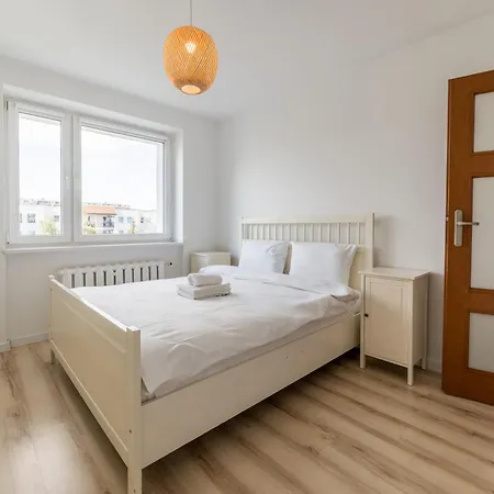 Piatkowo 2-bedroom By Bookinghost Apartamento Poznań