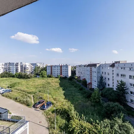 Piatkowo 2-bedroom By Bookinghost *