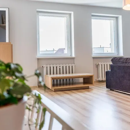 Piatkowo 2-bedroom By Bookinghost * 포즈난