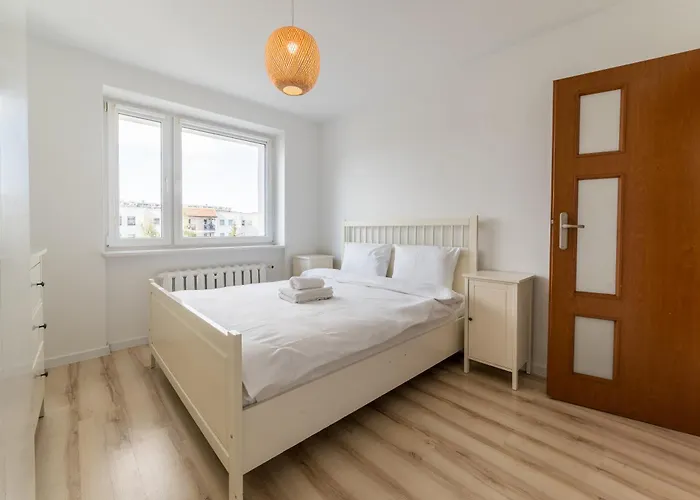 Piatkowo 2-bedroom By Bookinghost Apartamento Poznań