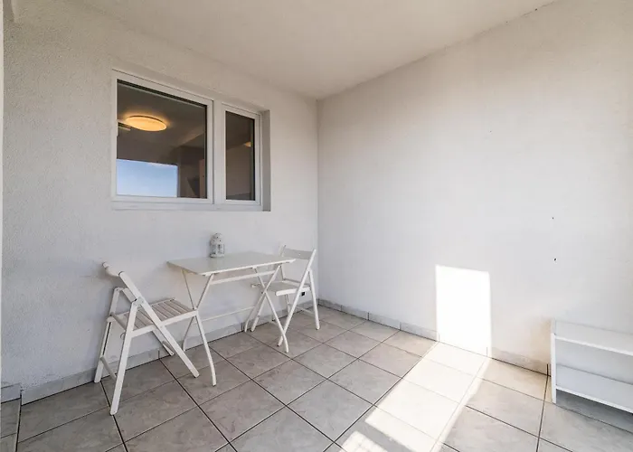 Piatkowo 2-bedroom By Bookinghost Apartamento *